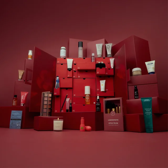 Beauty-Adventskalender (im Wert von über 765 €)